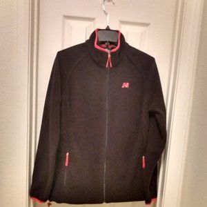 NB NEW BALANCE WOMEN JACKET SIZE XL